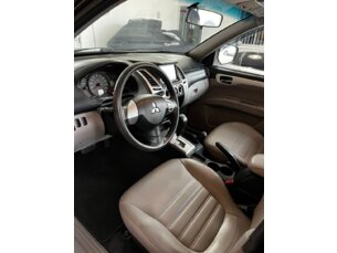 Foto 3 - Mitsubishi Pajero Pajero 3.2 DI-D Outdoor 4WD (Aut) automático