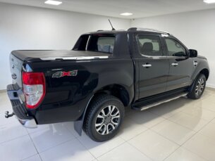 Foto 4 - Ford Ranger (Cabine Dupla) Ranger 3.2 CD Limited 4x4 automático