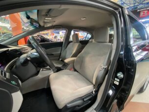 Foto 7 - Honda Civic Civic LXS 1.8 i-VTEC (Aut) (Flex) automático