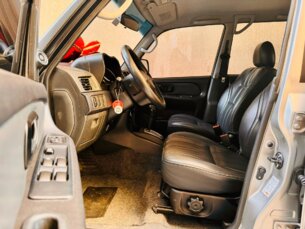 Foto 5 - Mitsubishi Pajero TR4 Pajero TR4 2.0 16V 4x2 (Flex) (Aut) automático