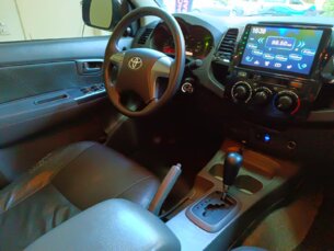 Foto 7 - Toyota Hilux Cabine Dupla Hilux 2.7 Flex 4x2 CD SR (Aut) automático
