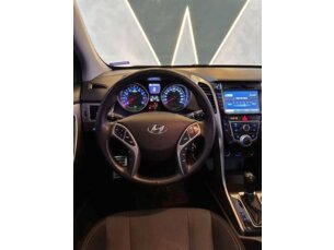 Foto 10 - Hyundai i30 I30 1.8 16V MPI (Básico+Teto) automático
