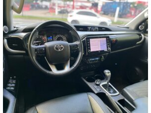 Foto 5 - Toyota Hilux Cabine Dupla Hilux CD 2.8 TDI SRX 4WD (Aut) automático