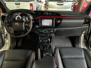 Foto 8 - Toyota Hilux Cabine Dupla Hilux 2.8 TDI CD GR-S 4x4 automático