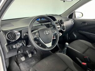 Foto 7 - Toyota Etios Hatch Etios X Plus 1.5 (Flex) manual