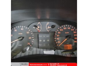 Foto 10 - Renault Clio Clio Hatch. RN 1.0 8V manual