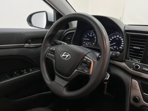 Foto 5 - Hyundai Elantra Elantra 2.0 Básica (Aut) (Flex) automático