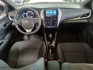 Foto 5 - Toyota Yaris Hatch Yaris 1.3 XL Connect Plus Tech CVT automático