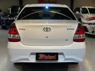 Foto 4 - Toyota Etios Sedan Etios Sedan X 1.5 (Flex) manual