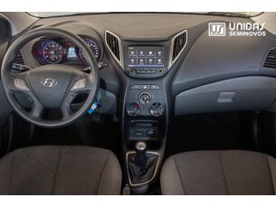Foto 9 - Hyundai HB20S HB20S 1.0 Comfort Plus manual