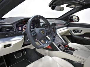 Foto 5 - Lamborghini Urus Urus 4.0 V8 AWD automático