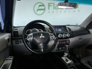 Foto 7 - Mitsubishi L200 Triton L200 Triton 3.5 V6 HPE 4WD (Flex) (Aut) manual