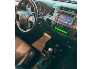 Foto 7 - Toyota Hilux Cabine Dupla Hilux 3.0 TDI 4x4 CD SRV (Aut) manual
