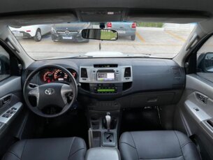 Foto 8 - Toyota Hilux Cabine Dupla Hilux 2.7 Flex 4x4 CD SRV (Aut) manual