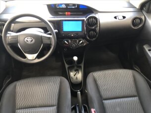 Foto 5 - Toyota Etios Hatch Etios Platinum 1.5 (Flex) (Aut) automático