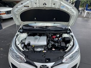 Foto 8 - Toyota Yaris Sedan Yaris Sedan 1.5 XL CVT (Flex) automático