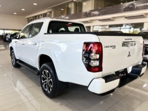 Foto 7 - Mitsubishi L200 Triton L200 Triton Sport 2.4 D HPE-S 4WD (Aut) automático