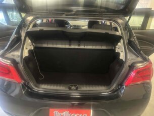 Foto 9 - Chevrolet Onix Onix 1.0 LT SPE/4 manual