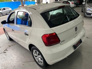 Foto 4 - Volkswagen Gol Gol 1.0 manual