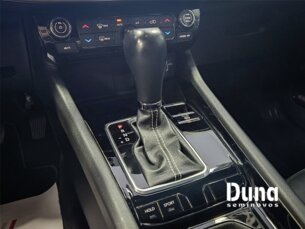 Foto 7 - Jeep Compass Compass 1.3 T270 Longitude automático