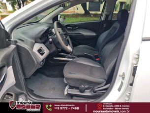 Foto 10 - Chevrolet Onix Onix 1.0 LT SPE/4 manual