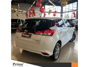 Foto 4 - Toyota Yaris Hatch Yaris 1.5 XL Plus Connect CVT automático