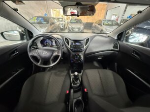 Foto 14 - Hyundai HB20 HB20 1.0 Unique manual