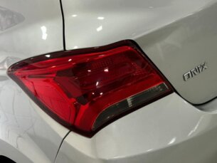 Foto 9 - Chevrolet Onix Onix 1.0 LT SPE/4 manual