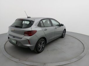 Foto 5 - Chevrolet Onix Onix 1.0 LT manual