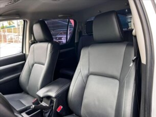 Foto 8 - Toyota Hilux Cabine Dupla Hilux CD 2.8 TDI SRX 4WD (Aut) automático
