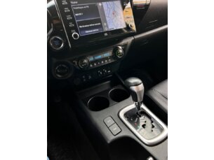 Foto 10 - Toyota Hilux Cabine Dupla Hilux CD 2.8 TDI SRX 4WD (Aut) automático