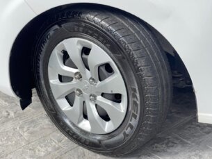 Foto 7 - Chevrolet Onix Onix 1.0 (Flex) manual