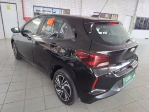 Foto 3 - Chevrolet Onix Onix 1.0 LT manual