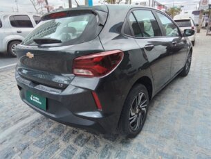 Foto 4 - Chevrolet Onix Onix 1.0 LT manual