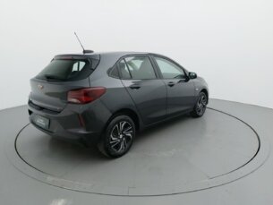 Foto 5 - Chevrolet Onix Onix 1.0 LT manual