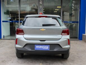 Foto 5 - Chevrolet Onix Onix 1.0 LT manual