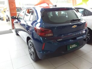 Foto 4 - Chevrolet Onix Onix 1.0 LT manual