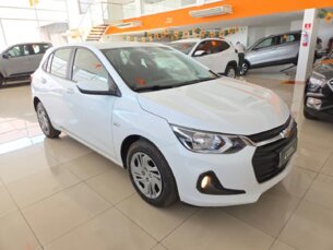 Foto 8 - Chevrolet Onix Onix 1.0 LT manual