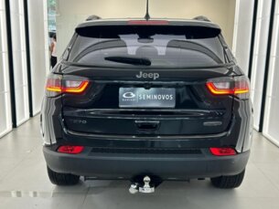 Foto 5 - Jeep Compass Compass 1.3 T270 Longitude automático