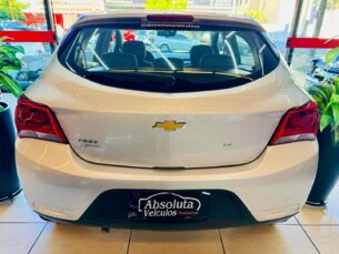 Foto 3 - Chevrolet Onix Onix 1.4 Activ SPE/4 automático