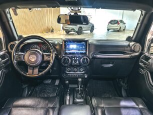 Foto 8 - Jeep Wrangler Wrangler 3.8 V6 (aut) automático