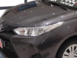 Foto 7 - Toyota Yaris Hatch Yaris 1.5 XL CVT automático