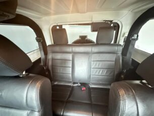 Foto 9 - Jeep Wrangler Wrangler 3.8 V6 (aut) automático