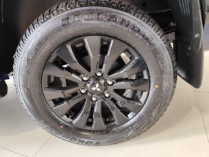 Foto 5 - Mitsubishi Triton Triton 2.4 D Katana 4WD (Aut) automático