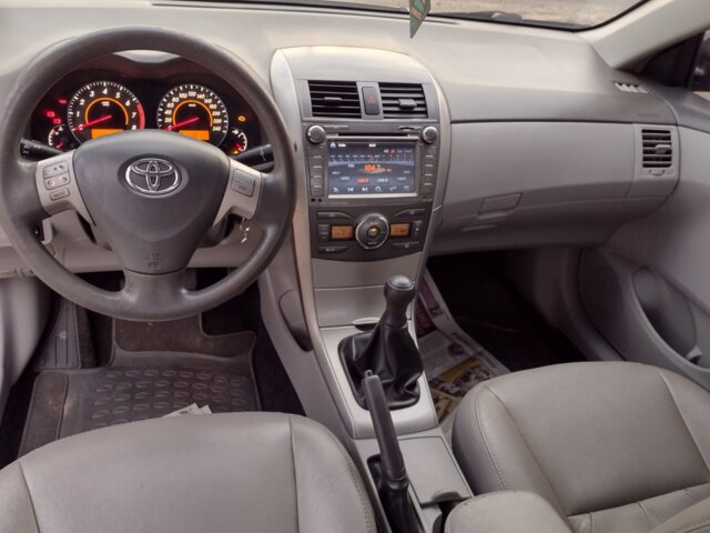 Toyota Corolla Sedan GLi 1.8 16V (flex) 2010