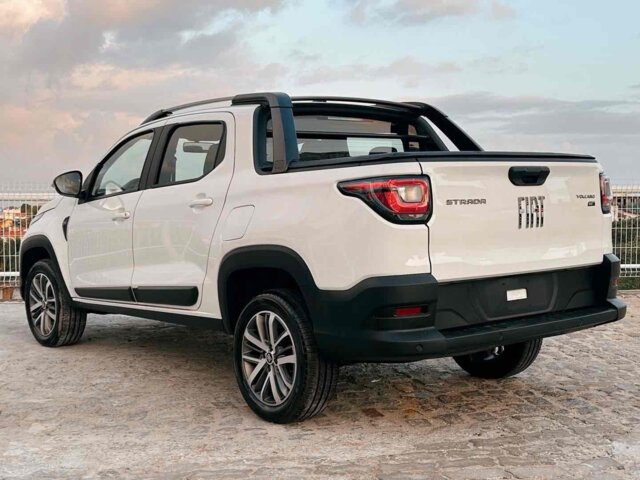 Foto 4 - Fiat Strada 1.3 Cabine Dupla Volcano cvt (aut) 2025