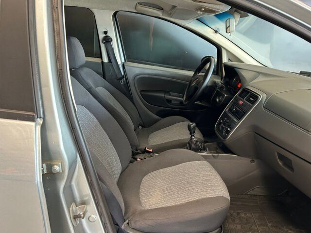 Foto 3 - Fiat Punto Essence 1.6 16V (Flex) 2012