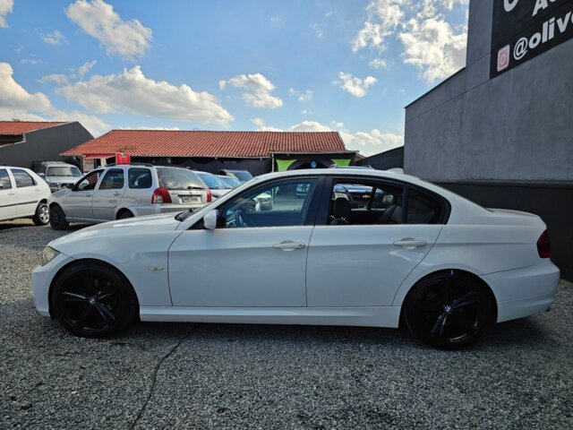 Foto 3 - BMW Série 3 320i 2.0 16V 2010