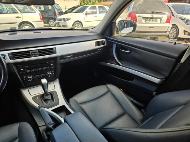 Foto 6 - BMW Série 3 320i 2.0 16V 2010