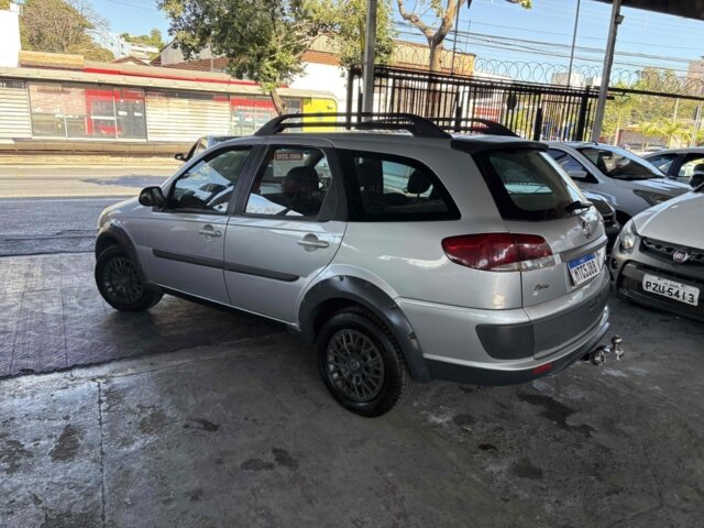 Foto 2 - Fiat Palio Weekend Trekking 1.8 8V (Flex) 2010